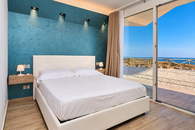 Zona notte di Villa Domizia, Bovo Marina
