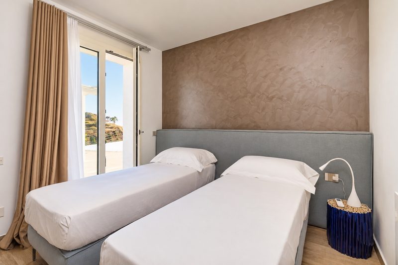 Zona notte di Villa Domizia, Bovo Marina