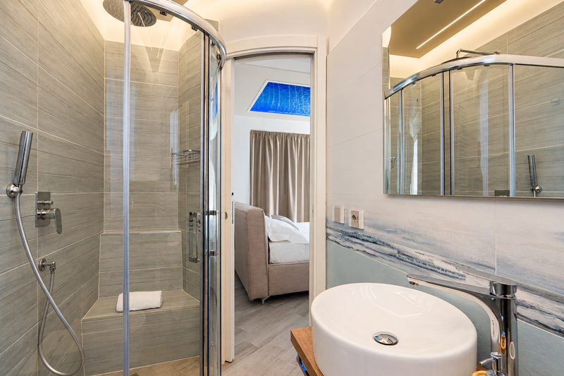 Bagni di Villa Domizia, Bovo Marina
