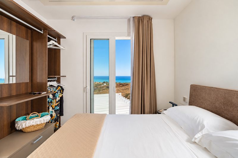 Zona notte di Villa Domizia, Bovo Marina